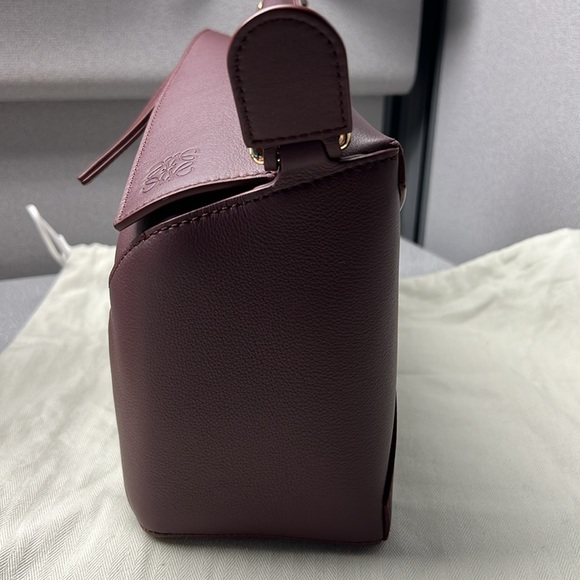 *SOLD* NWT Loewe small edge puzzle bag in dark burgundy - Picture 10 of 16